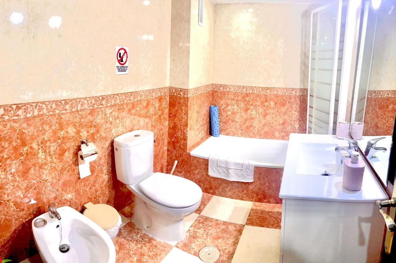 Apartamento Zona Palacio De Las Duenas Y Las Setas Sevilla Bagian luar foto